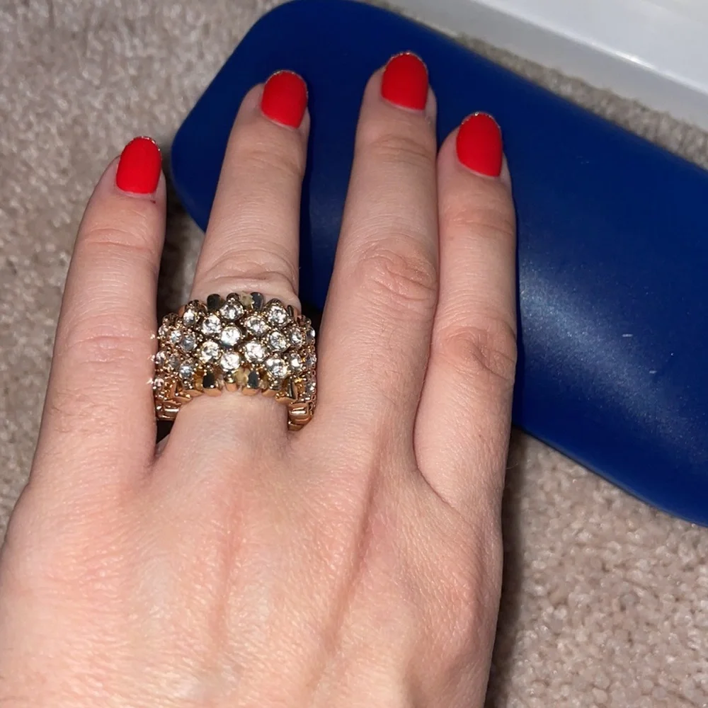 Two beautiful  fashion rings for the price of one ❤️